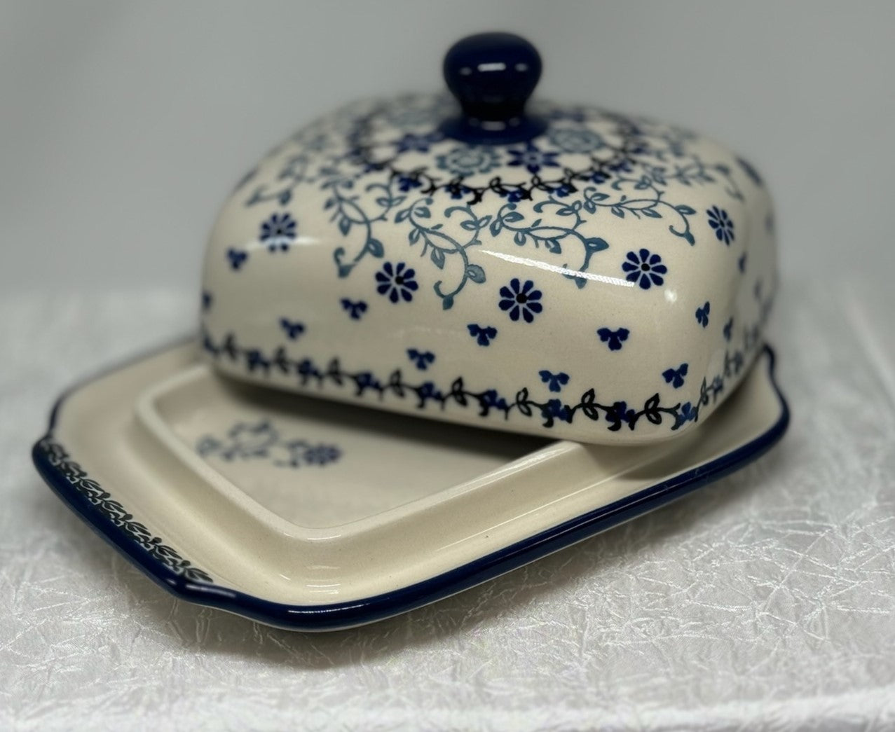 Polish Pottery Butter Dish - Silver Lace