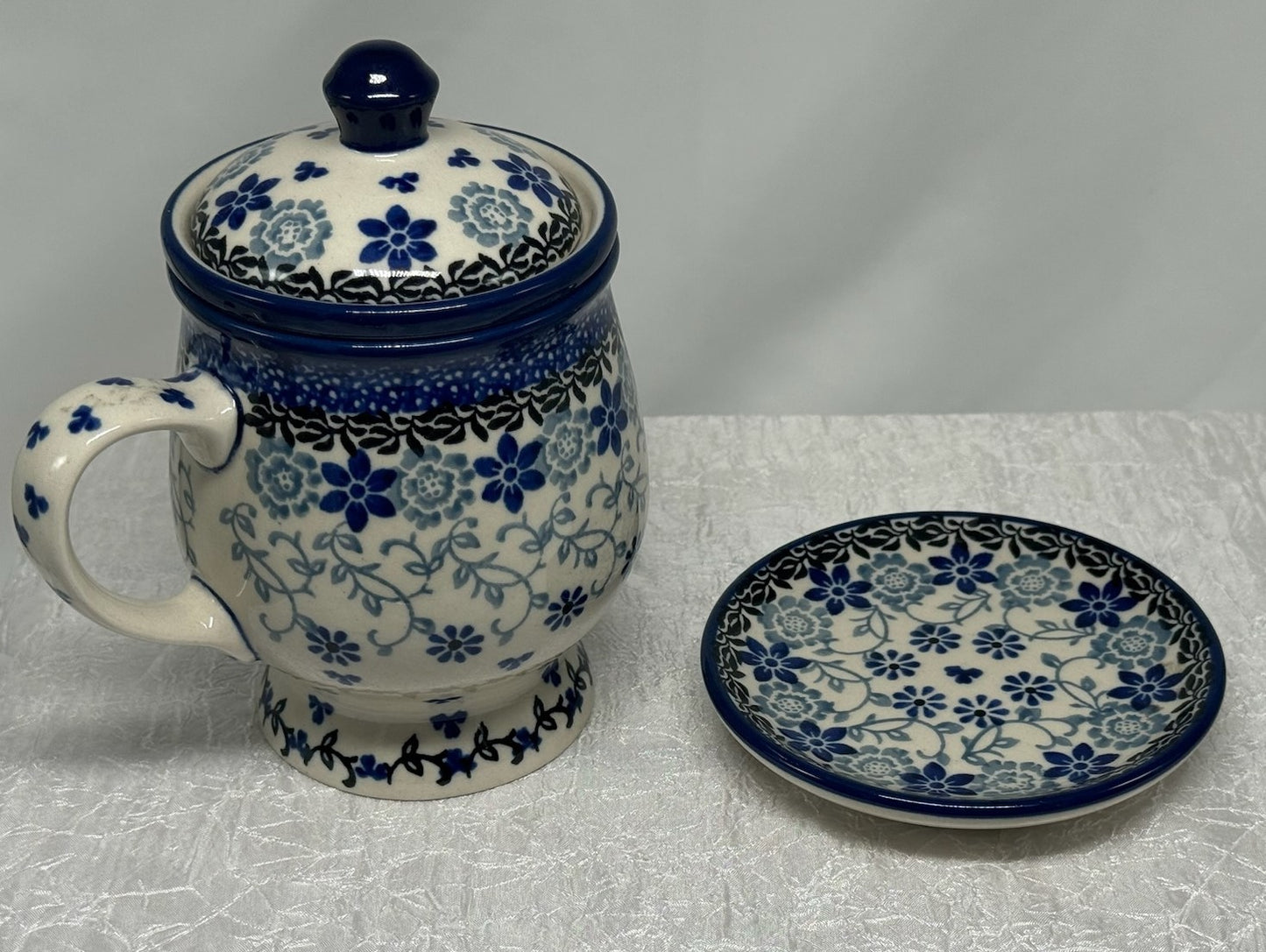 Polish Pottery Mug - with Infuser - Silver Lace
