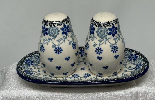 Polish Pottery Salt & Pepper Set w/ Tray - Silver Lace