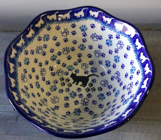 Polish Pottery Bowl - Curvy Edge - 8" - Boo Boo Kitty
